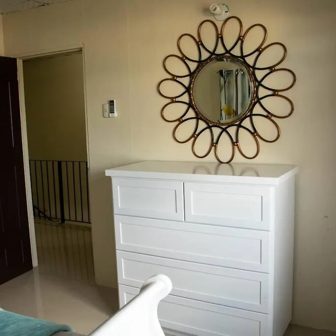Travelholics Getaways Villa Piarco Trinidad ve Tobago